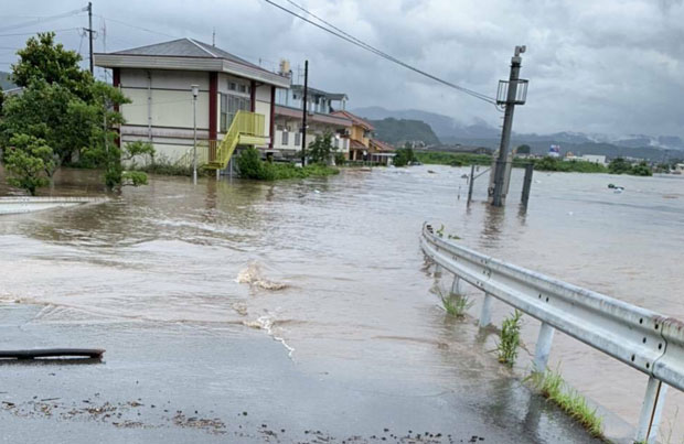 三隅川が氾濫し、浸水被害が発生した（7月8日・大分県日田市）