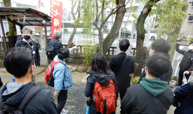 神戸で30人がフィールドワークをおこなった（3月21日・神戸市）