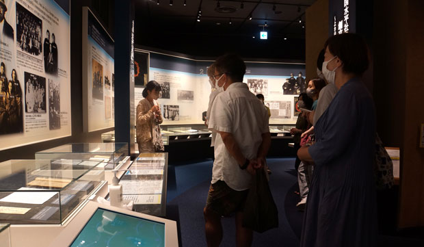 水平社博物館の展示を見学（9月18日・奈良県御所市）